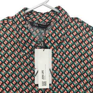 Zara blouse women’s size medium, beautiful pattern, vintage vibes, unique top